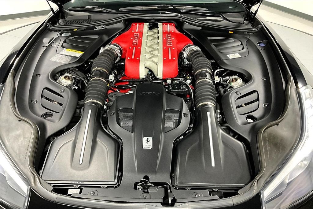 Used 2018 Black Ferrari V12 image 28