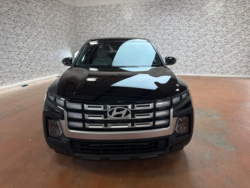 New 2027 Phantom Black Hyundai SE image 2