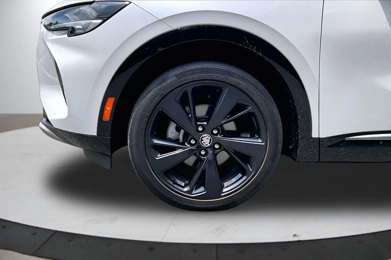 Used 2023 White Buick Essence image 32