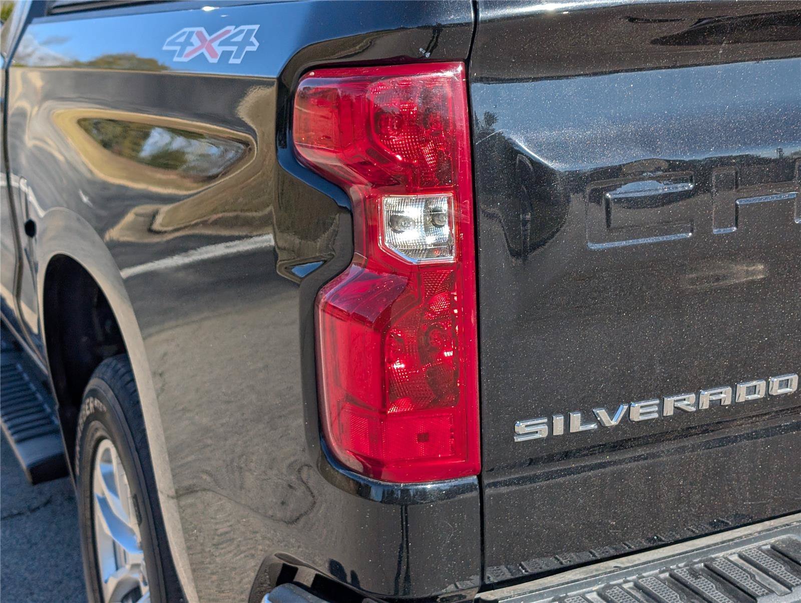 2021 Chevrolet Silverado 1500 LT - Photo 10