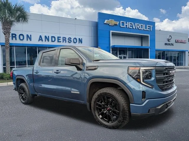 Used 2024 Downpour Metallic GMC Elevation image 1