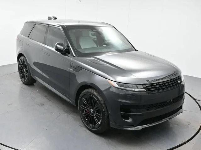 Used 2025 Charente Gray P Land Rover Autobiography image 32