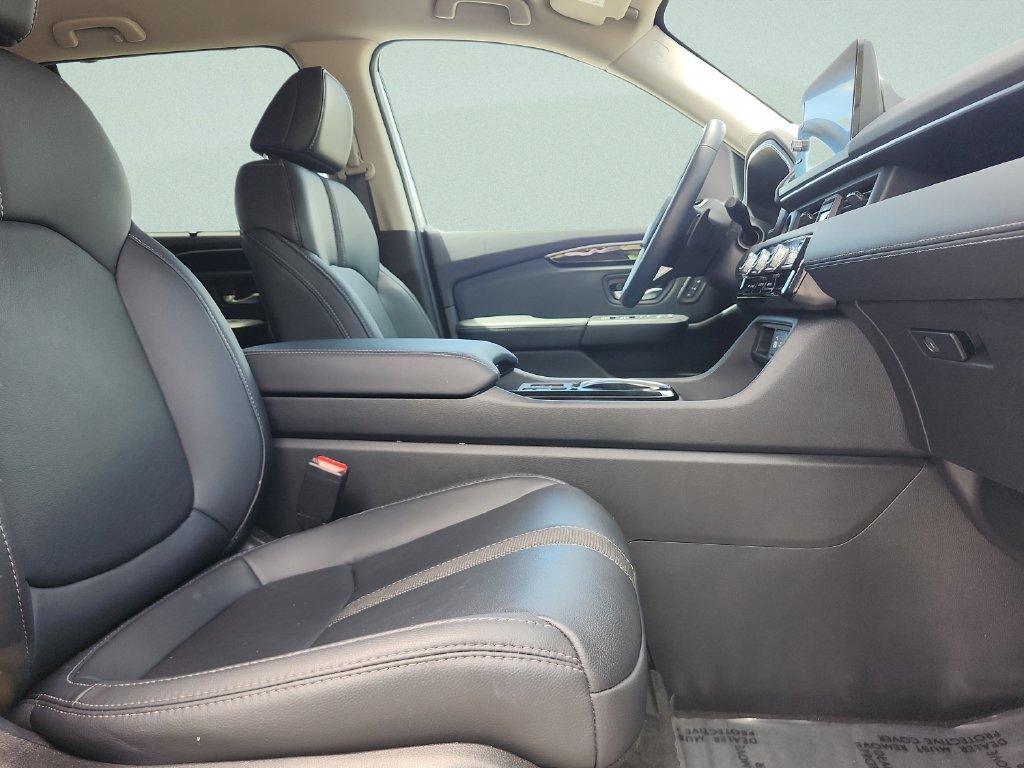 Used 2025  Honda EX-L image 18