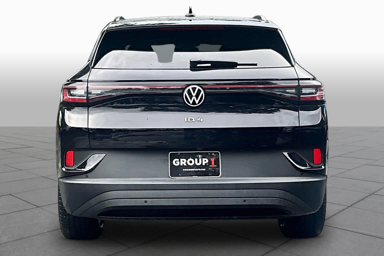 Certified Used 2023 Deep Black Pearl Volkswagen Pro image 4