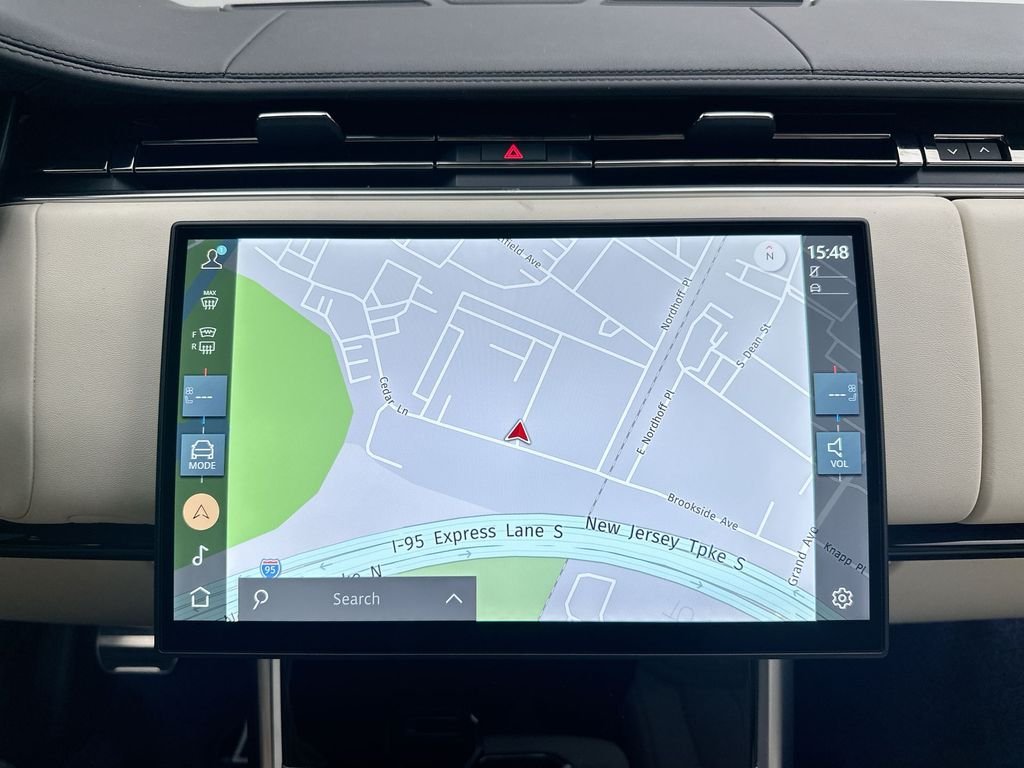 New 2026 Fuji White Land Rover SE image 28