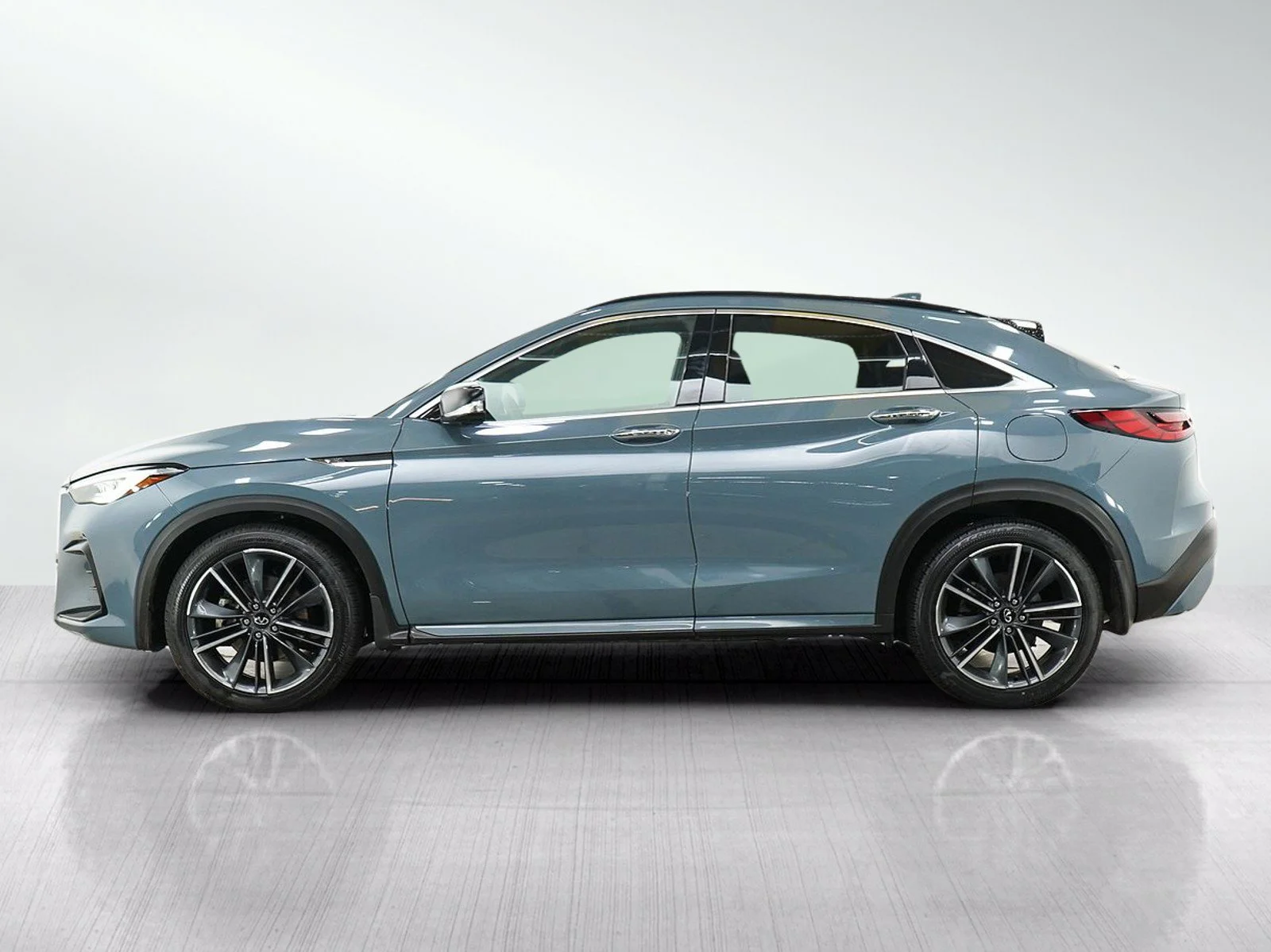 Used 2022 INFINITI QX55 Sensory with VIN 3PCAJ5L34NF101846 for sale in Wayzata, Minnesota