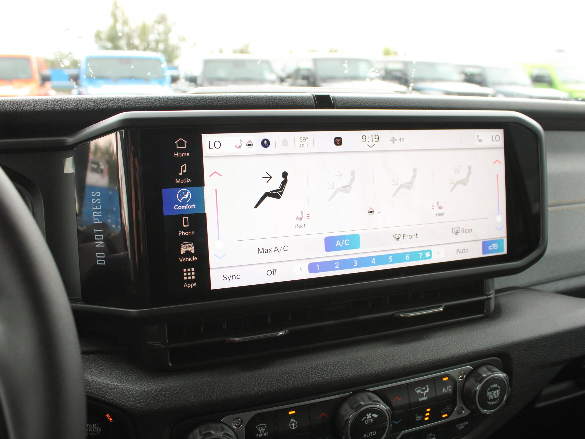 Used 2025 41 Jeep Sport S* 4 Door 4x4, Alpine Audio, Safety Group, Remote Start, Heated Seats image 18