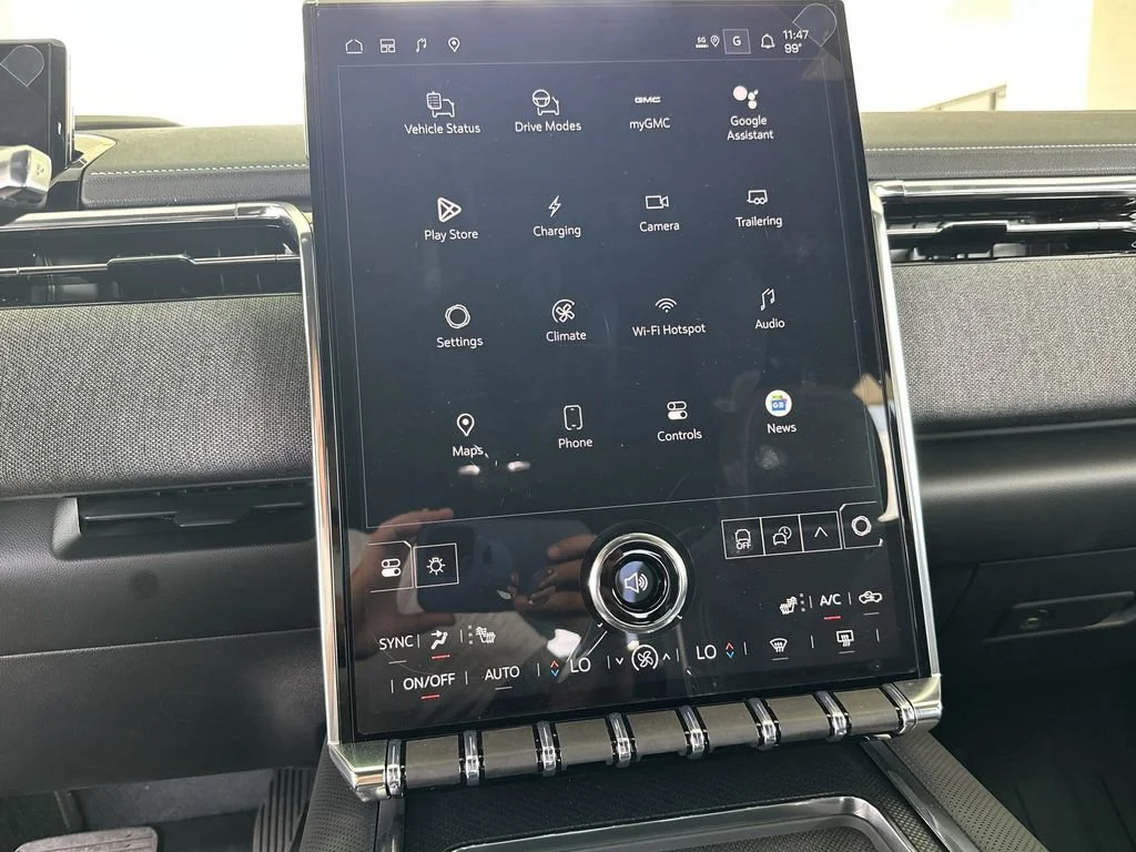 2026 GMC Sierra EV Elevation - Photo 23