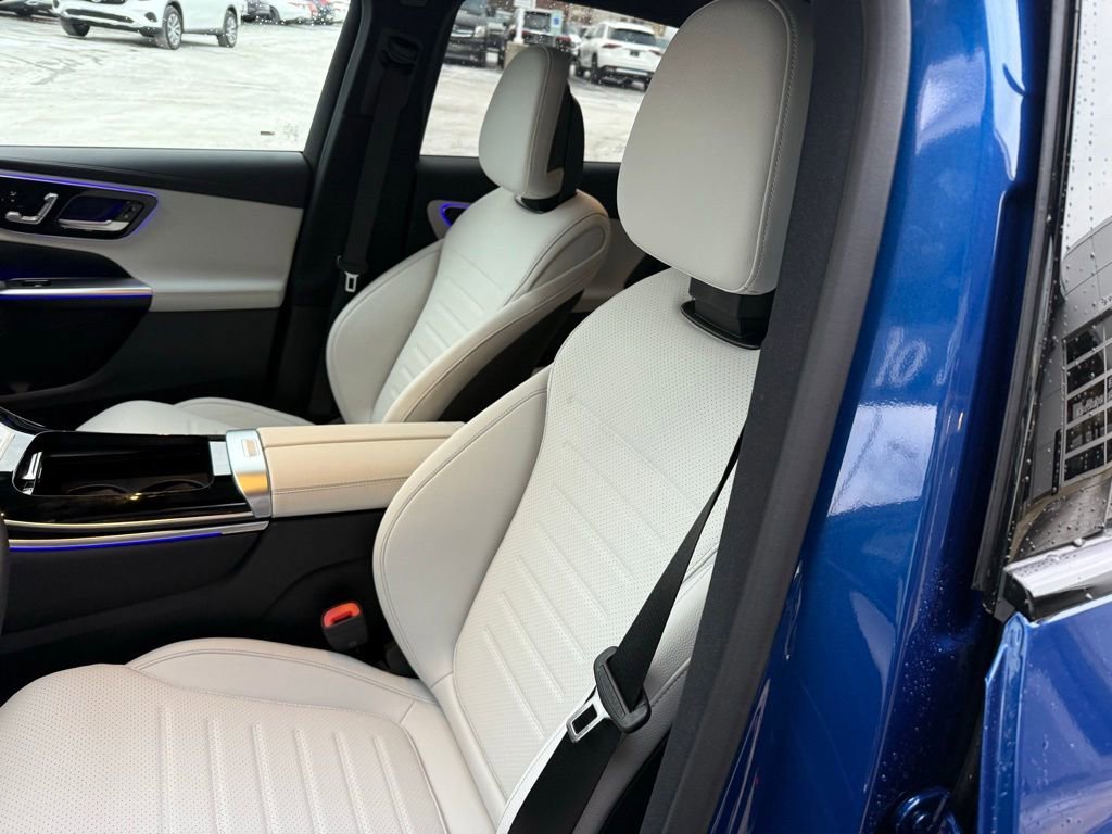 New 2026 Starling Blue Metallic Mercedes-Benz GLC 300 image 19