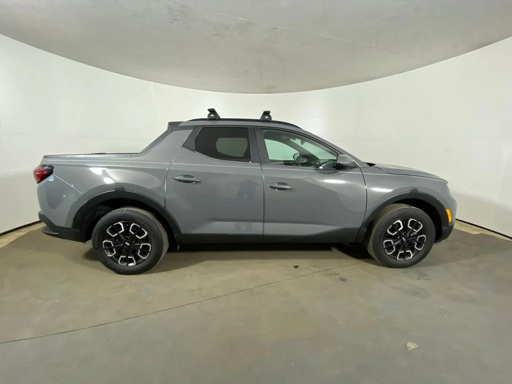 Used 2022 Gray Hyundai SEL Premium image 8
