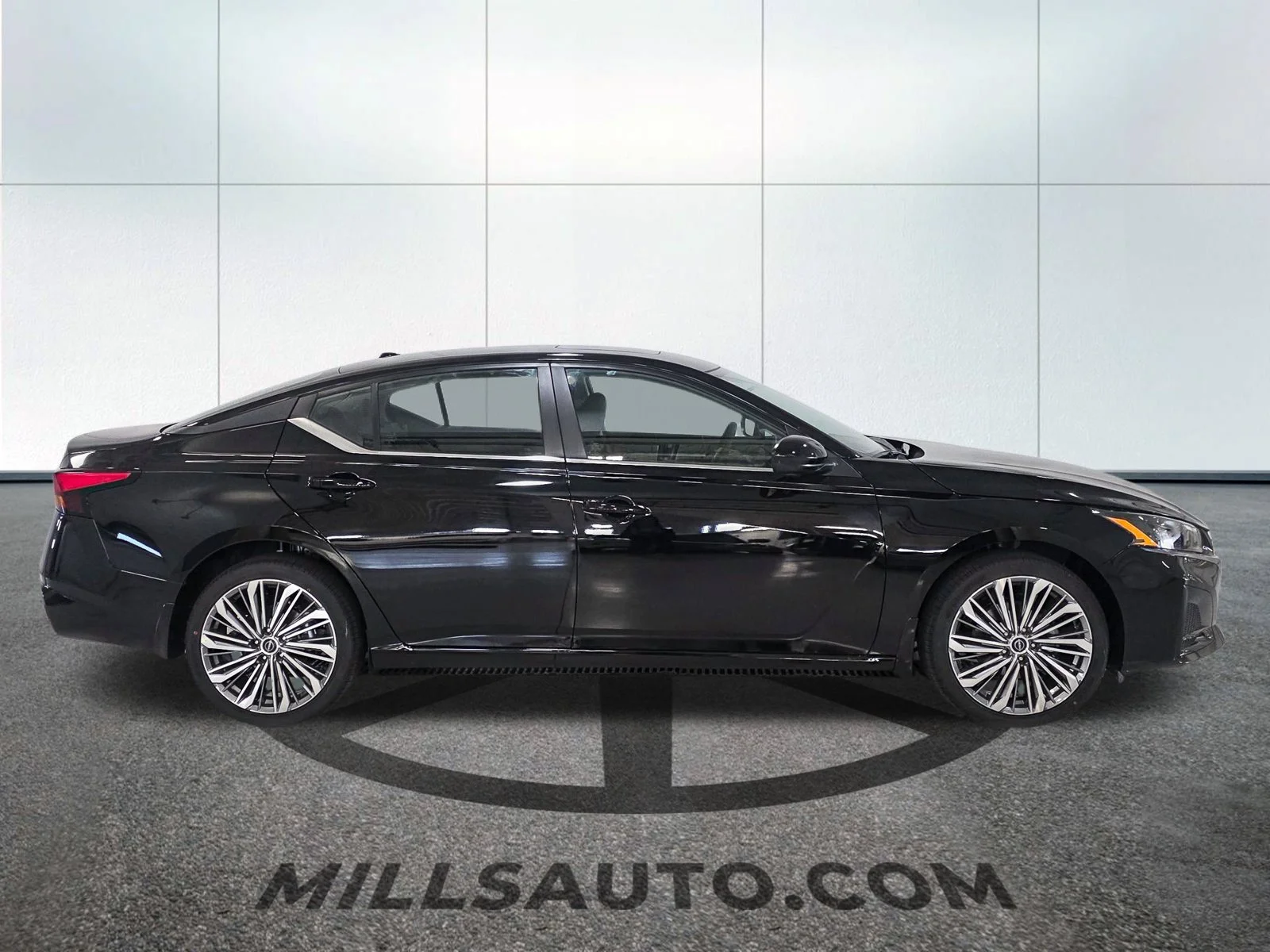 New 2026 Black Nissan 2.5 SV image 9