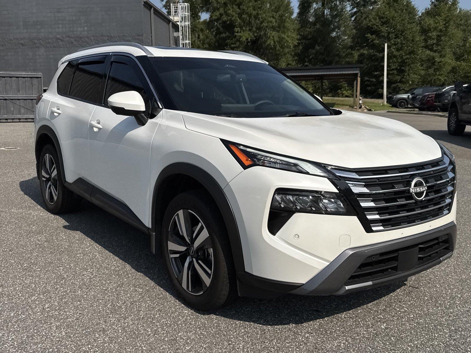 2025 Nissan Rogue SL