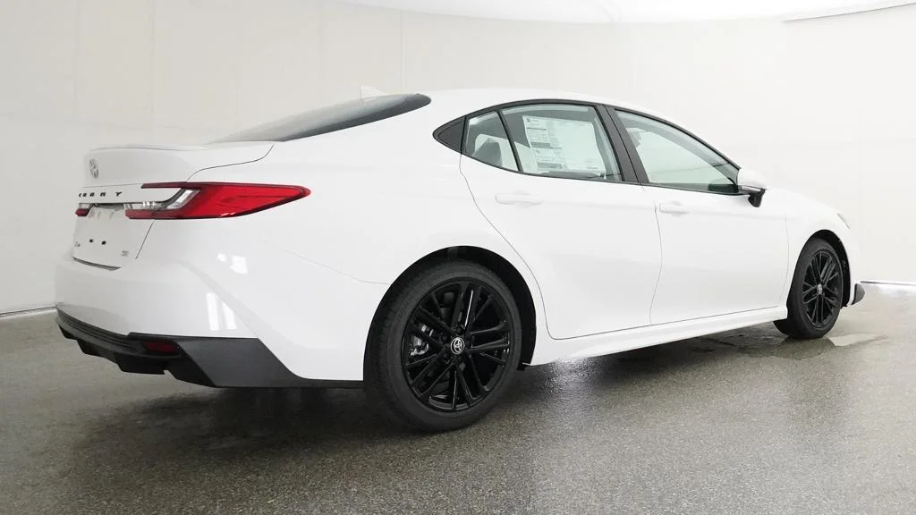 New 2026 Ice Cap Toyota SE image 17