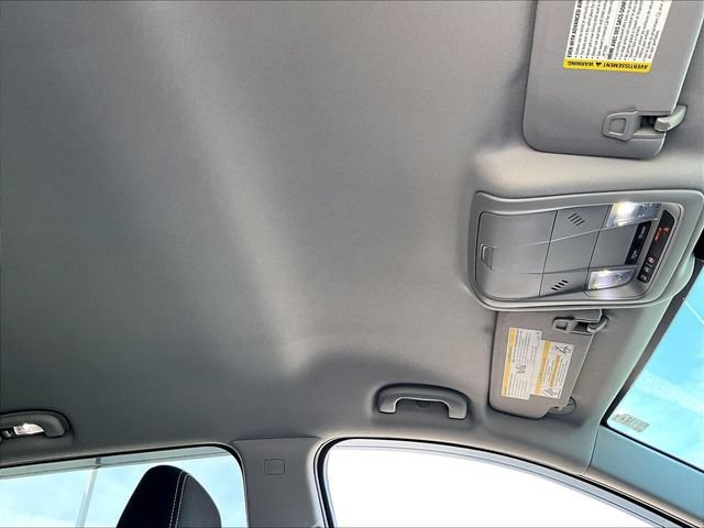 Used 2022 Marine Metallic GMC SLE image 22
