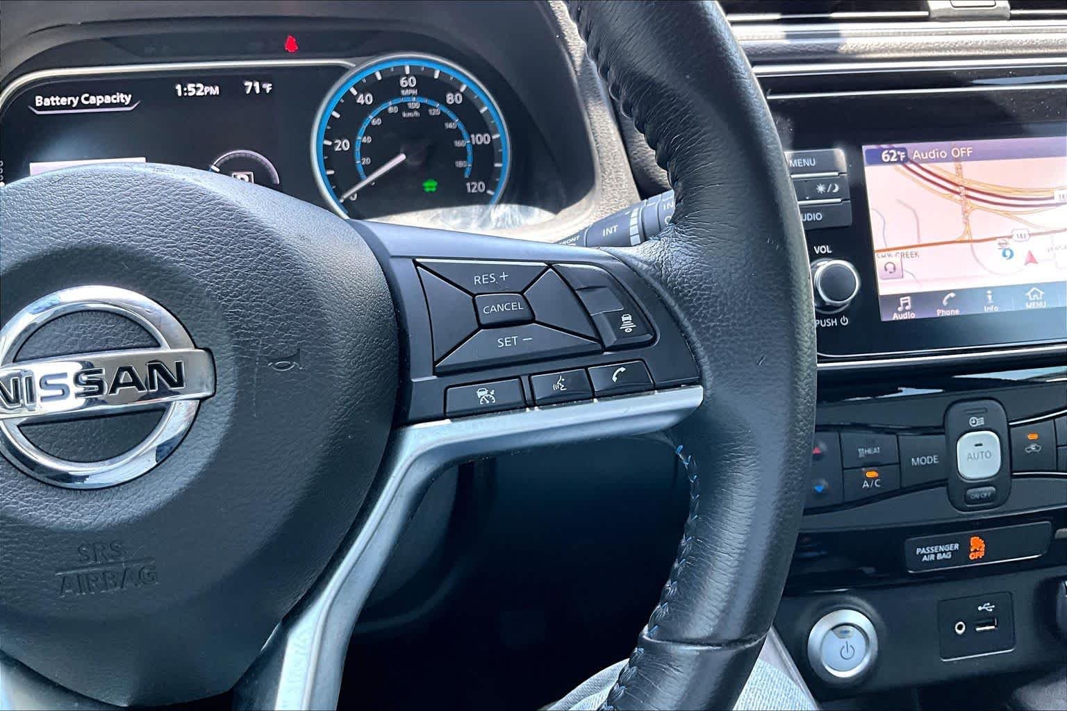 Used 2019 Pearl White Tricoat Nissan SV image 24