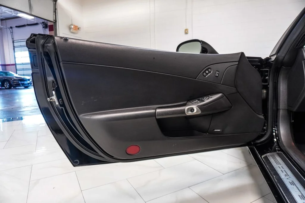 Used 2008 Black Chevrolet Base image 14