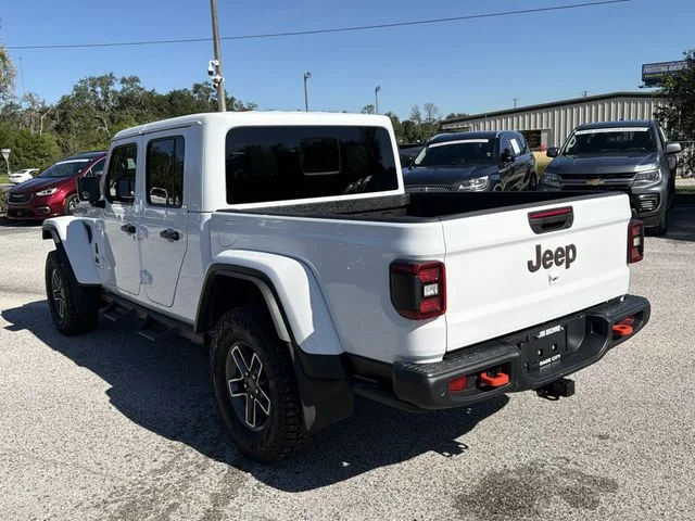 Used 2025 White Jeep Mojave image 6