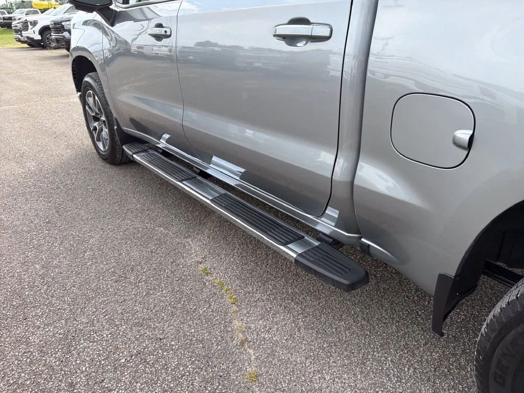 Used 2025 Gray Chevrolet LT image 38