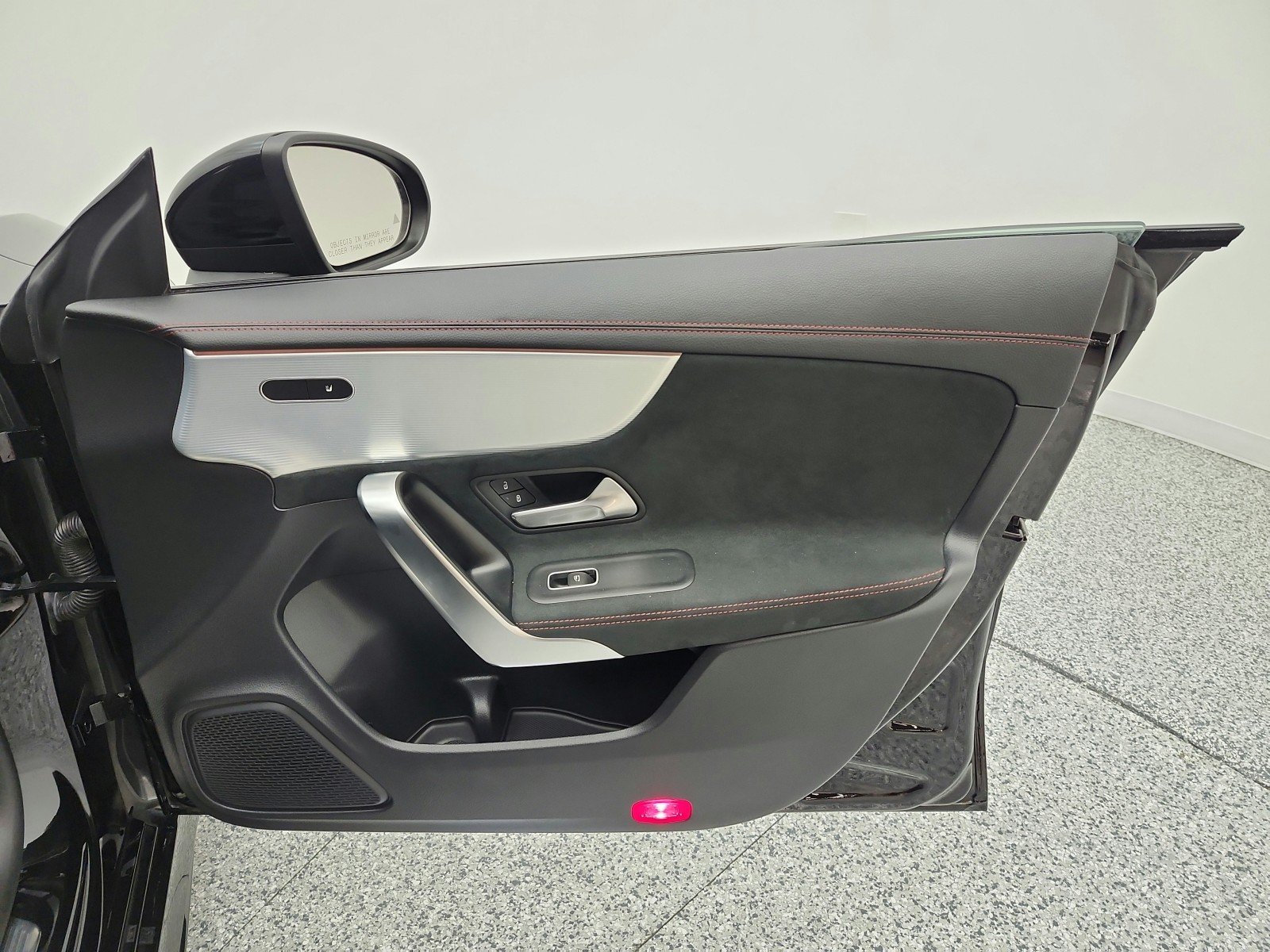 Used 2022 Night Black Mercedes-Benz CLA 250 image 21