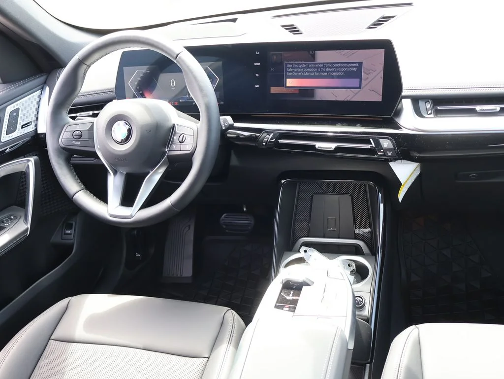 2025 BMW X1 28i - Photo 21