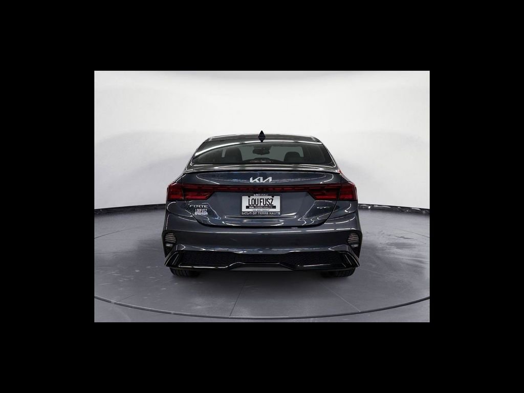 Used 2024 Gray Kia GT-Line image 5