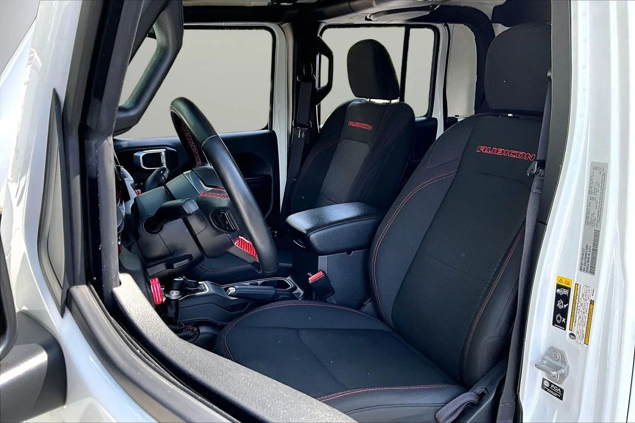 Used 2021 White Jeep Rubicon image 21
