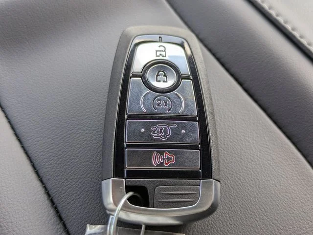 New 2026 Agate Black Metallic Ford MAX Platinum® image 30
