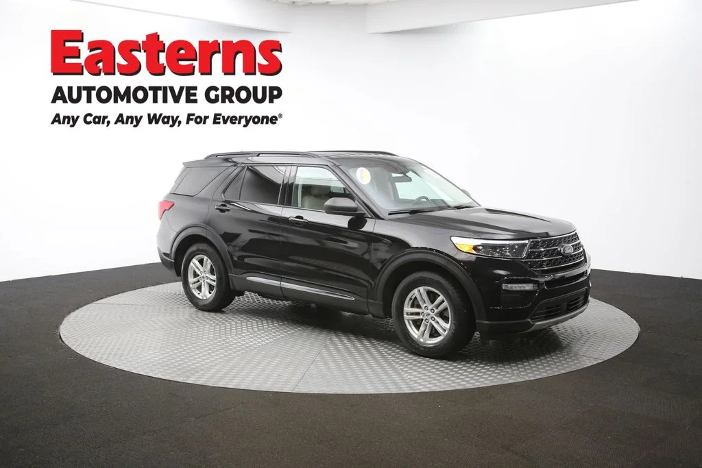Used 2023 Black Ford XLT image 48
