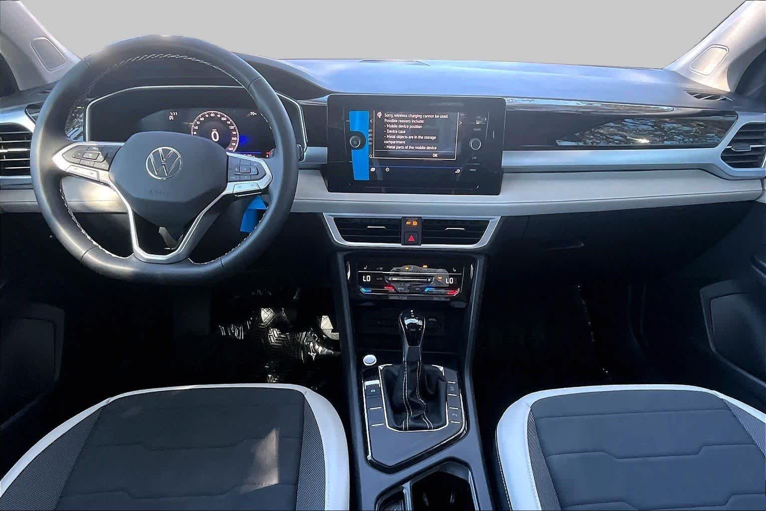 New 2026 Platinum Gray Metallic Volkswagen 1.5T SE image 5