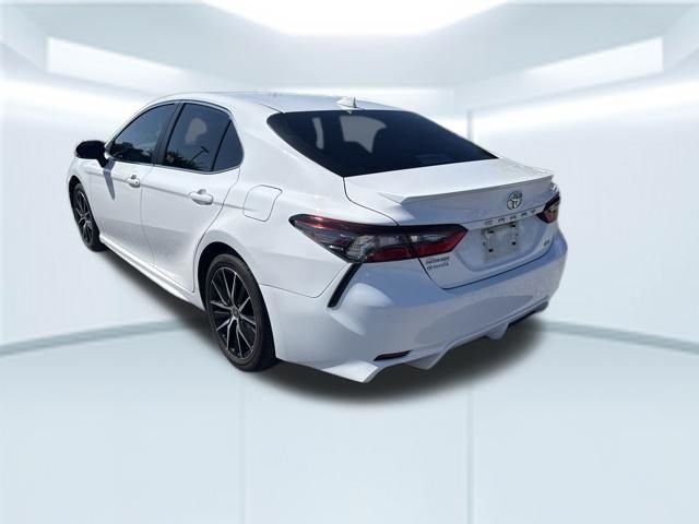 Used 2024 White Toyota SE image 9