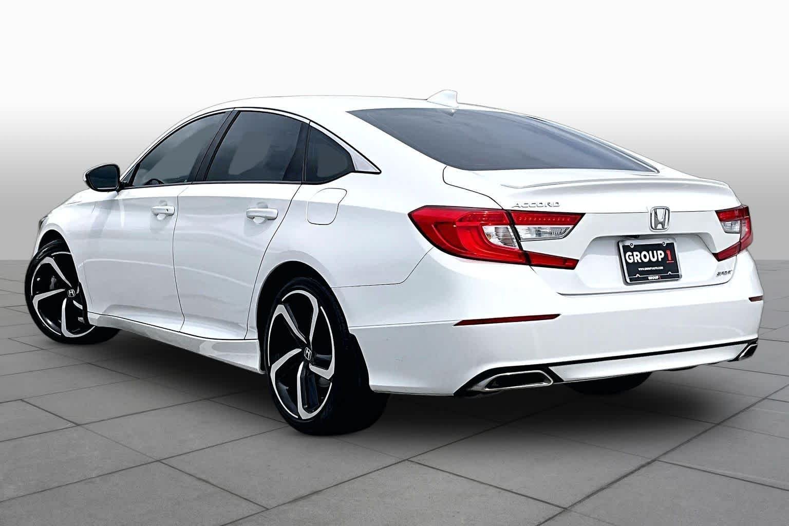 Used 2020 Platinum White Pearl Honda Sport image 12