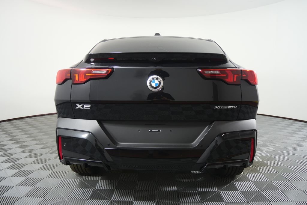 New 2026 Black Sapphire Metallic BMW xDrive28i image 4