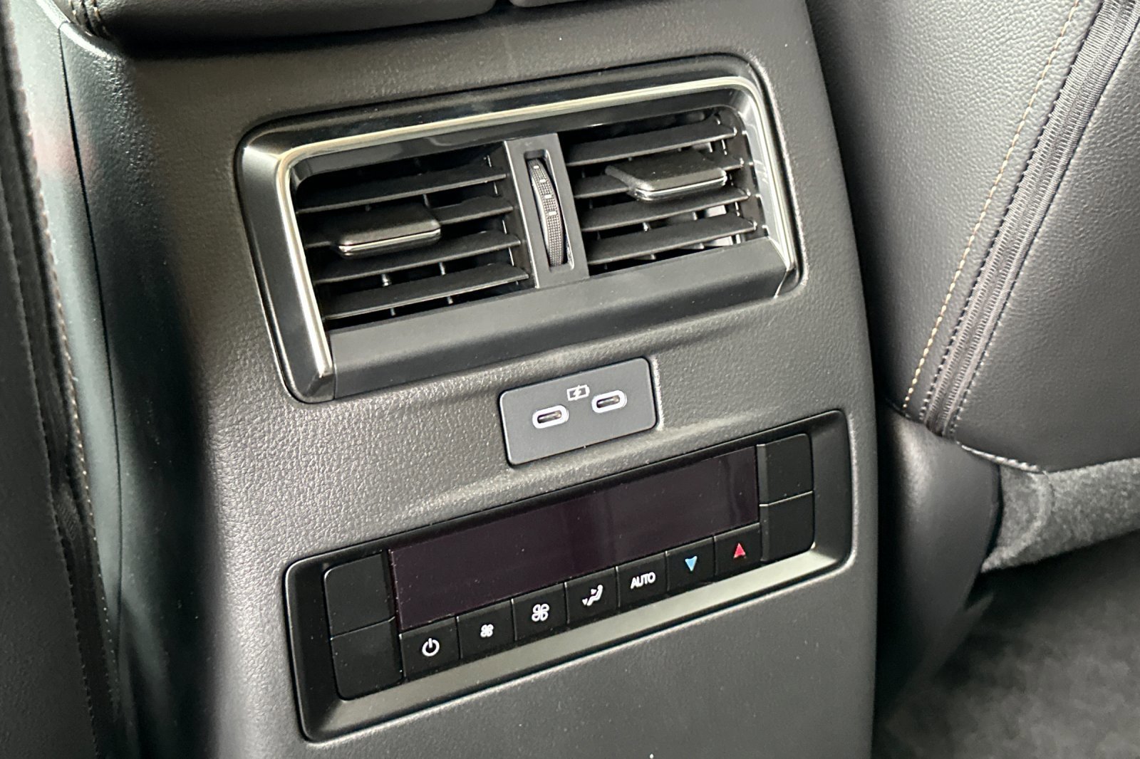 2025 Mazda CX-70 Premium Package - Photo 14