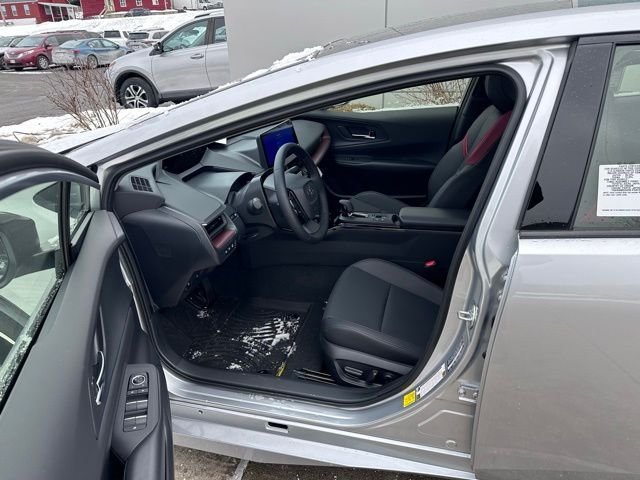 2026 Toyota Prius Plug-in Hybrid XSE - Photo 18