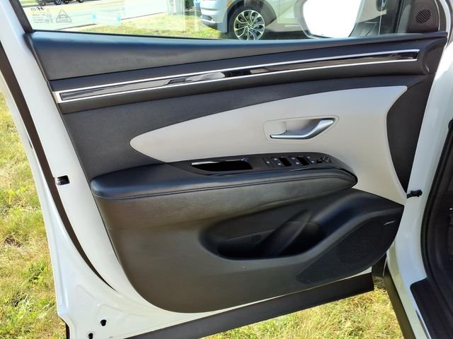Used 2022 Quartz White Hyundai SEL image 19