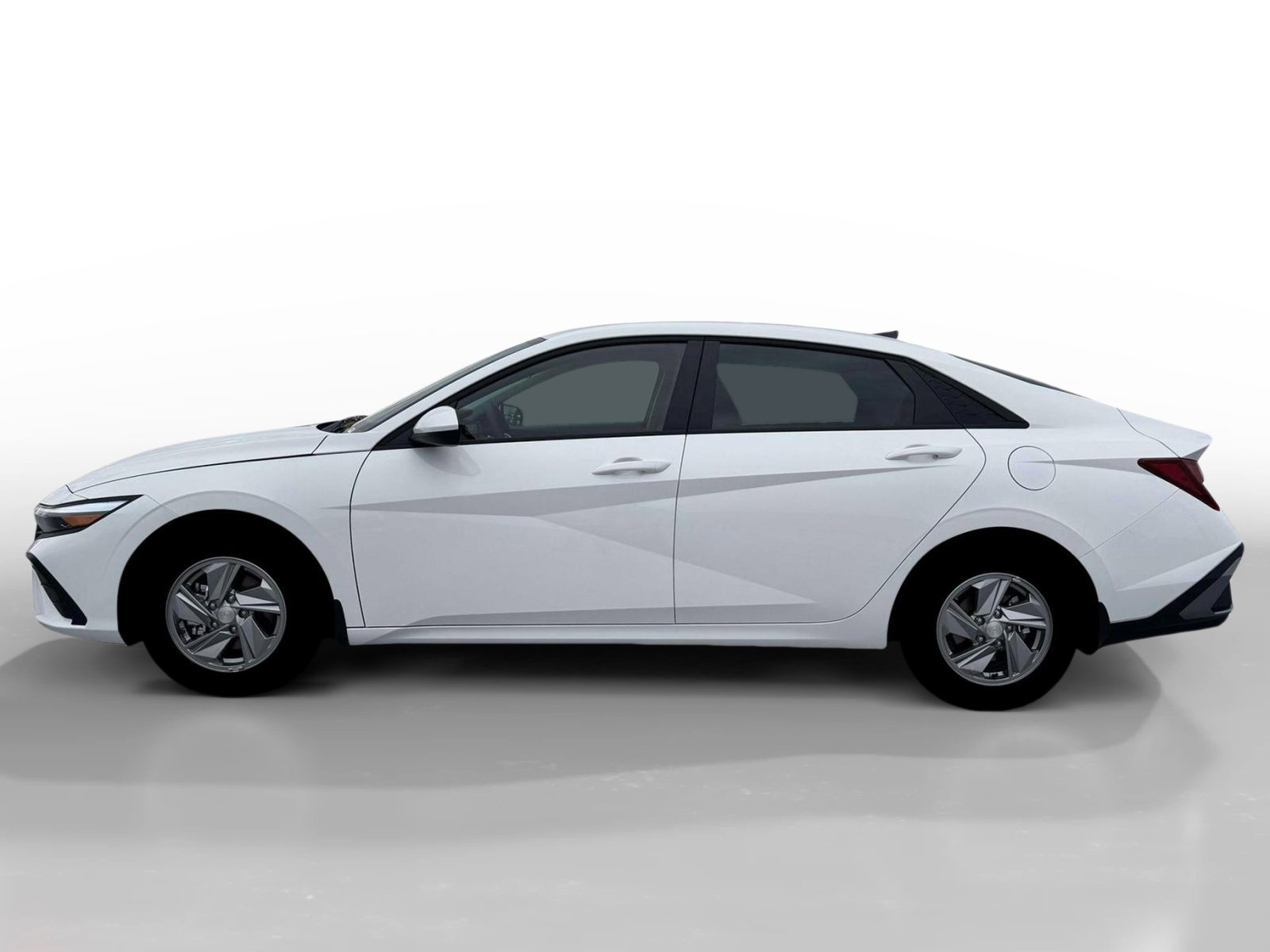 New 2026 Serenity White Hyundai SE image 3