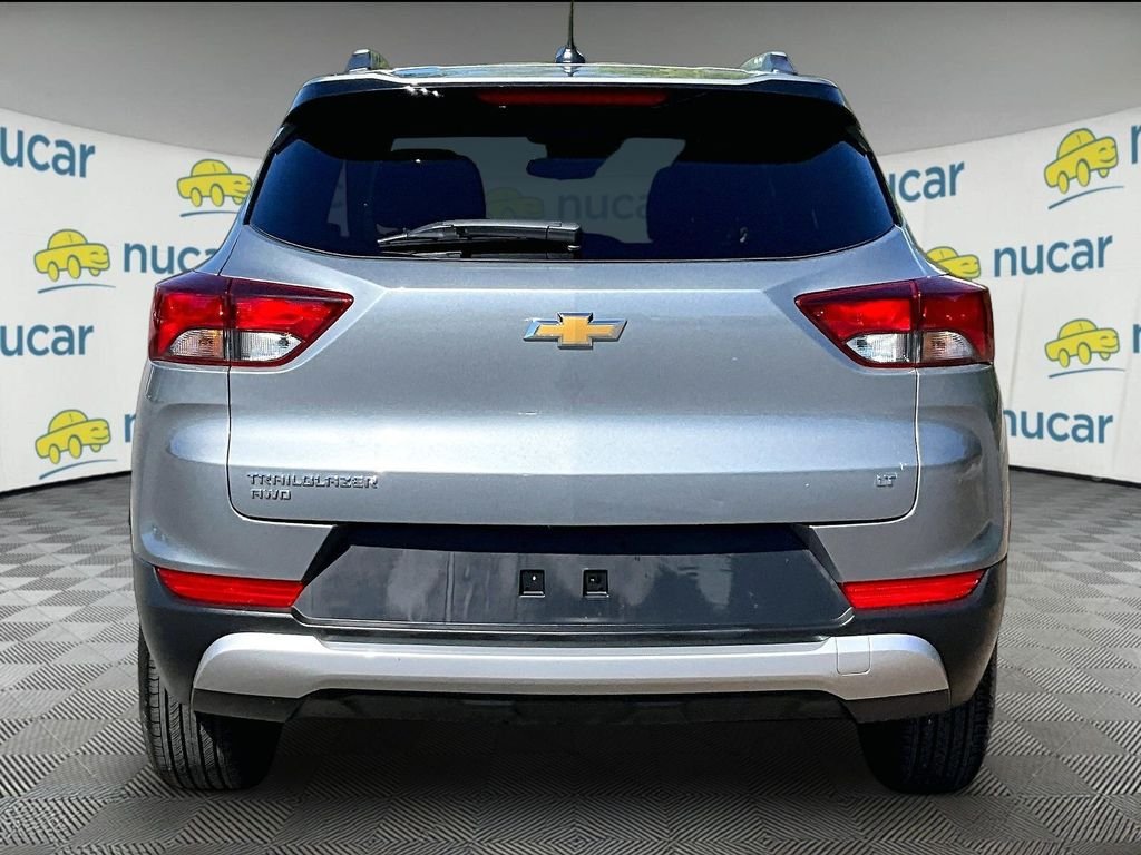 Used 2025 Gray Chevrolet LT image 5