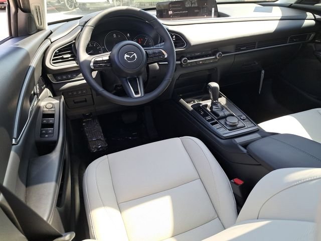 2026 Mazda CX-30 Premium - Photo 13