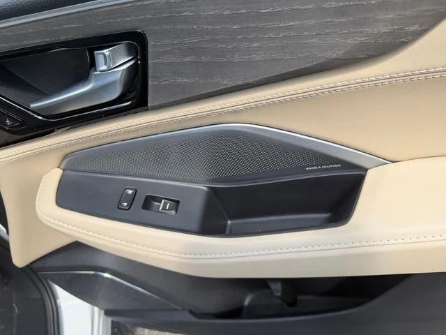 New 2026 Platinum White Pearl Acura Advance Package image 32