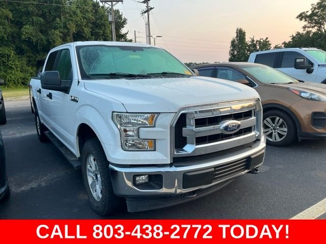 Used 2017 White Ford XLT image 1