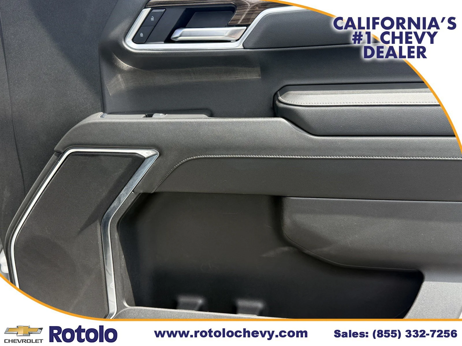 Used 2025 Summit White Chevrolet LT image 9