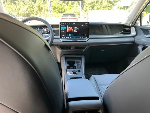 New 2026 White/off-white Volkswagen 2.0T SE image 17
