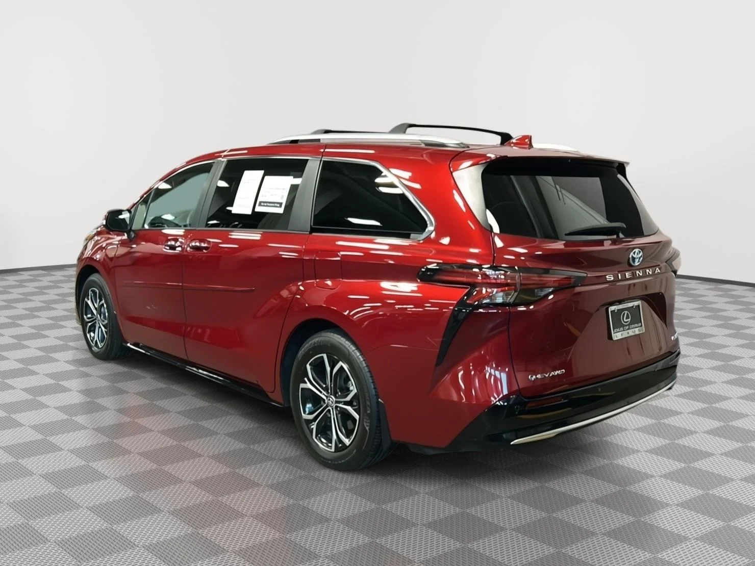 Used 2025 Ruby Flare Pearl Toyota Platinum image 27