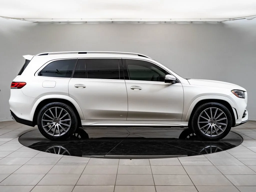 Used 2023 Manufaktur Diamond White Metallic Mercedes-Benz GLS 450 image 11