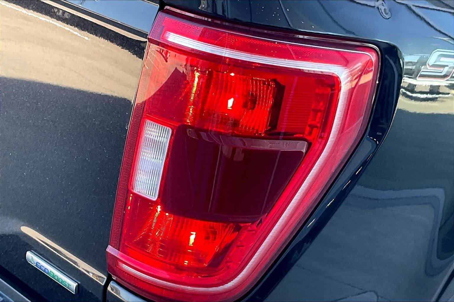 Used 2023 Agate Black Metallic Ford XLT image 49