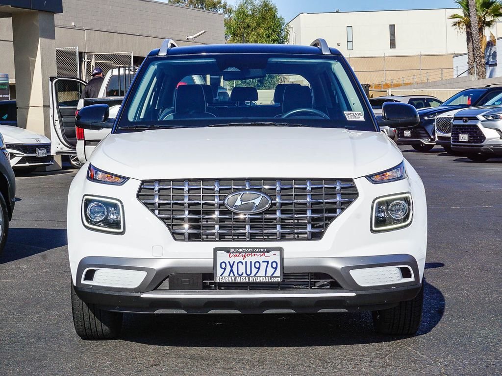 Used 2025 White Hyundai Limited image 2