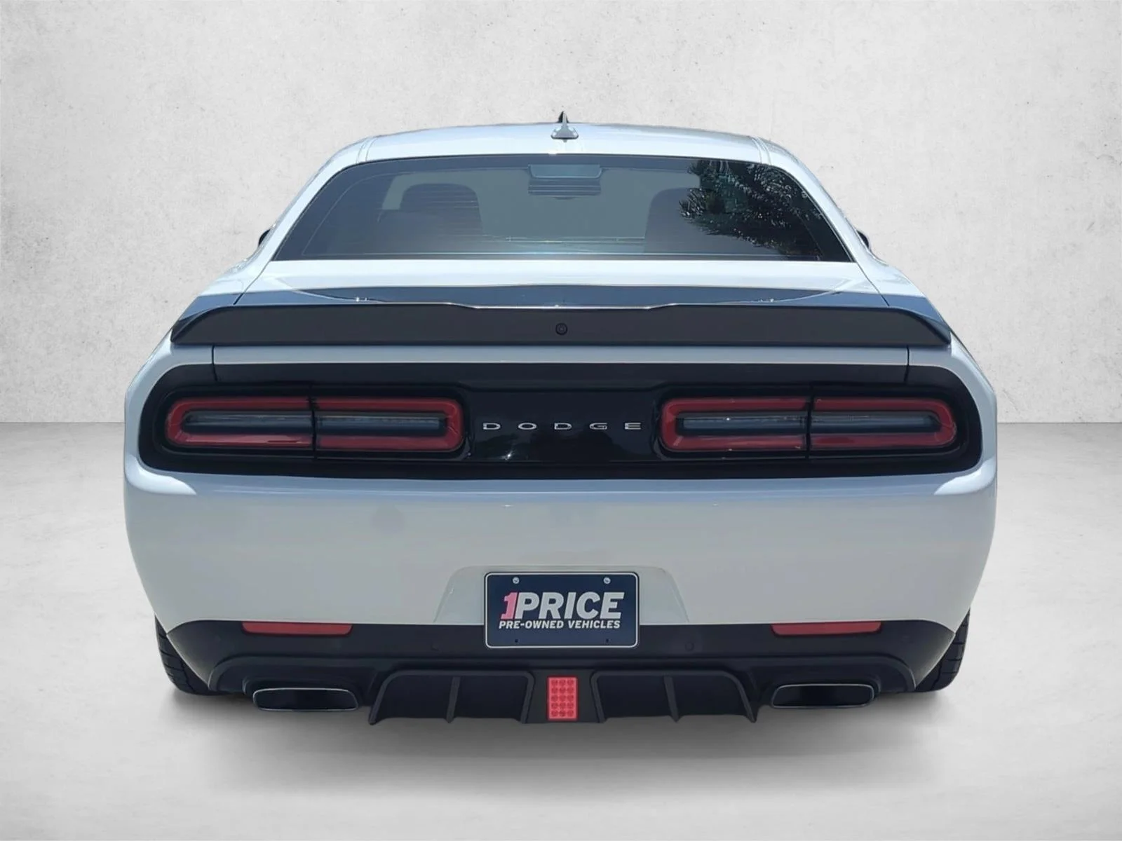 Used 2023 White Knuckle Clearcoat Dodge R/T image 6