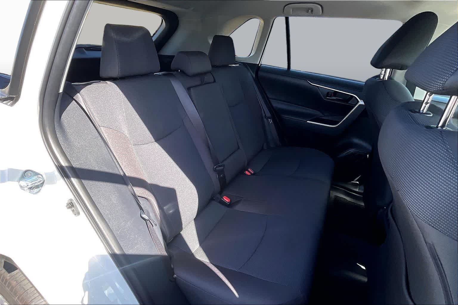 Used 2025 Ice Cap Toyota LE image 26