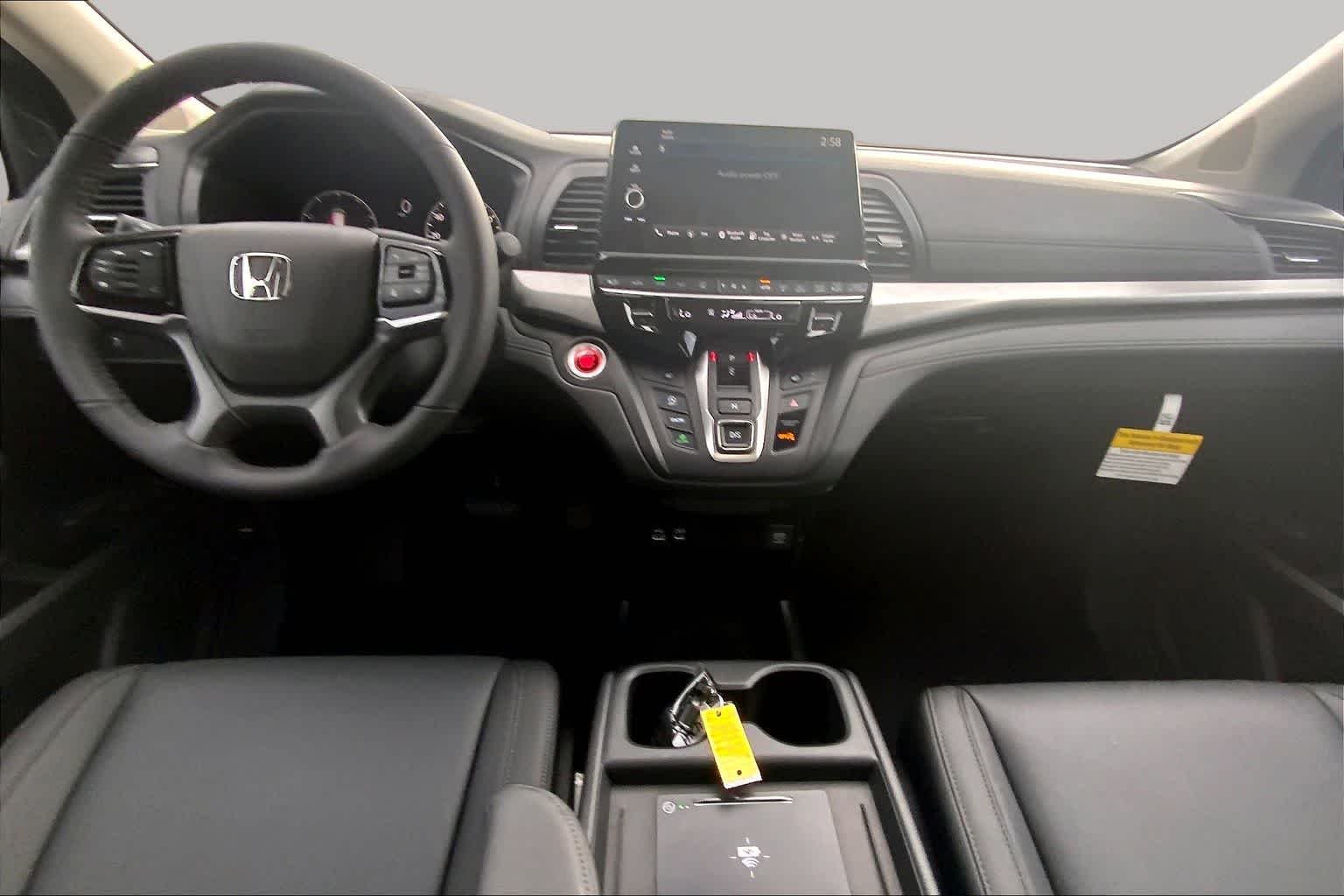 New 2026 Platinum White Pearl Honda EX-L image 5