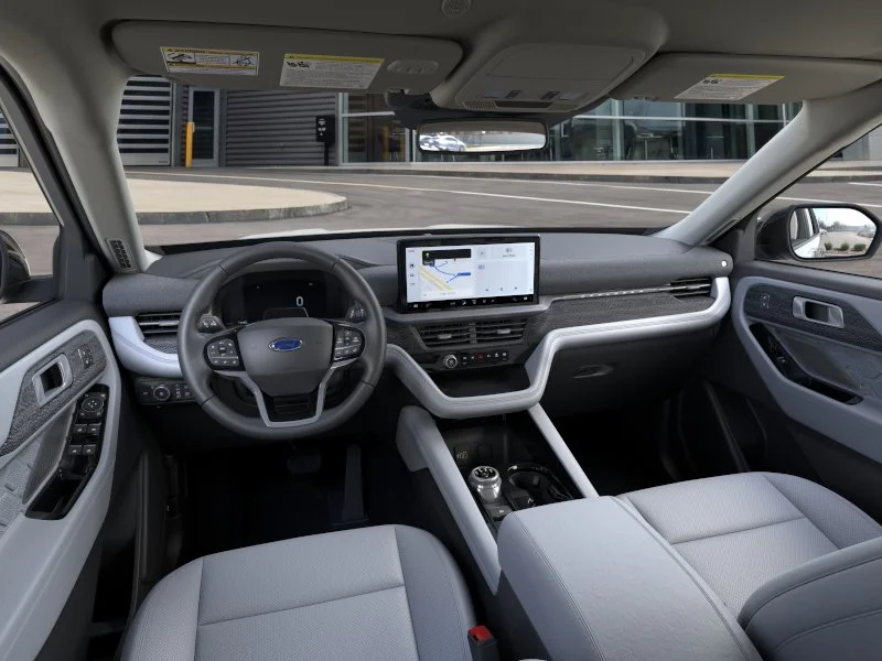New 2026 Star White Metallic Tri-Coat Ford Platinum™ image 9